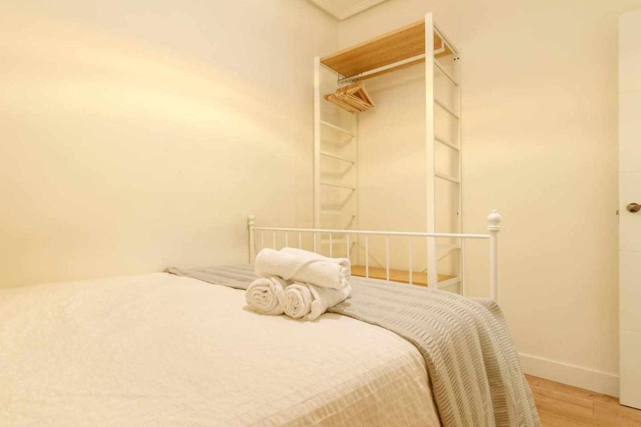 Vivienda Turistica Estilosa En La Zona Vieja Bilbao Extérieur photo