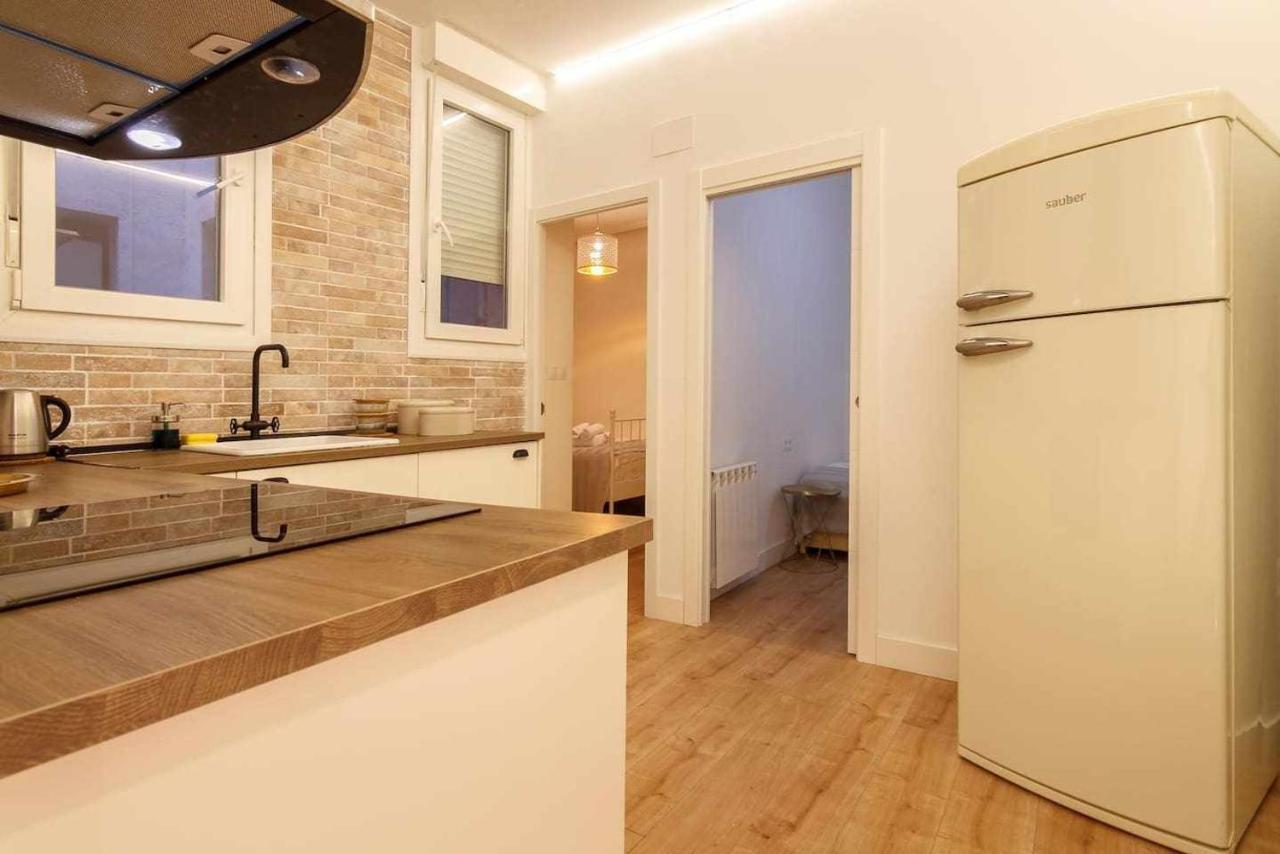 Vivienda Turistica Estilosa En La Zona Vieja Bilbao Extérieur photo