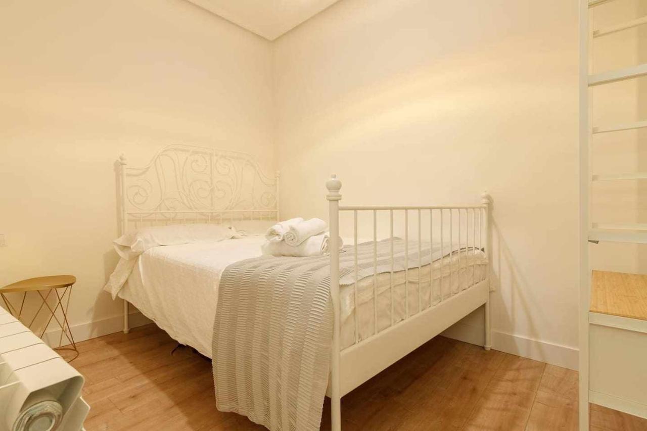 Vivienda Turistica Estilosa En La Zona Vieja Bilbao Extérieur photo